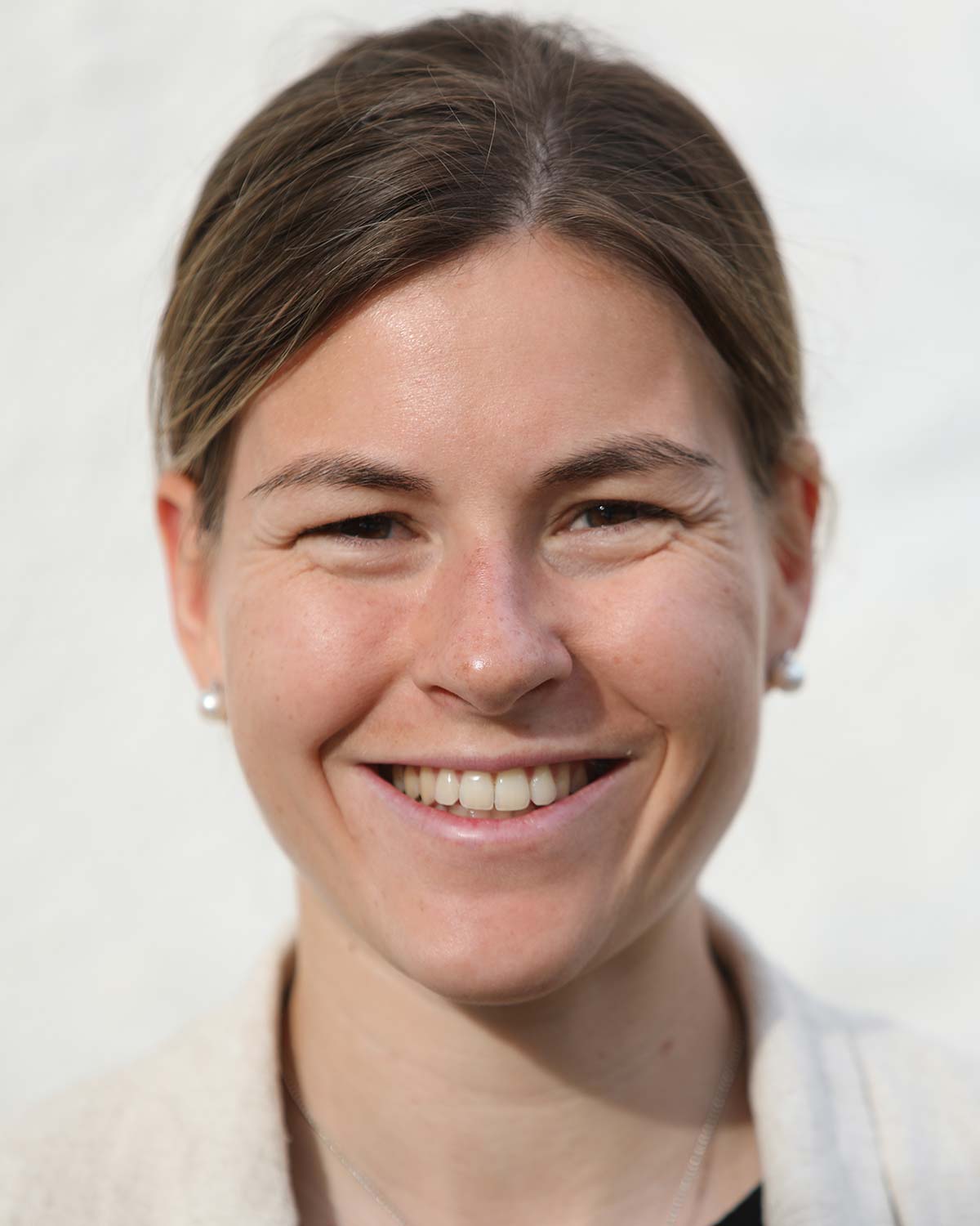 Anina Brunner, Aktuarin